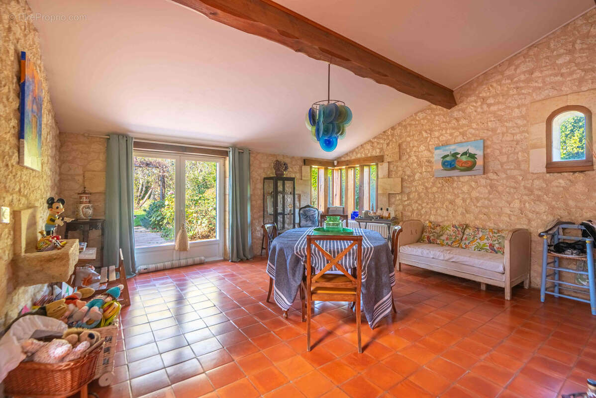 Maison à LIGNAN-DE-BORDEAUX