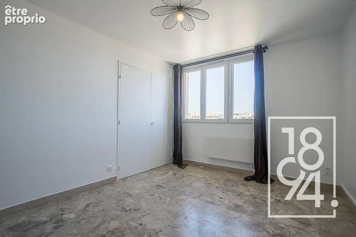 Investisseurs ! studio refait a neuf loué dernier étage ascenseur la capelette 13010 - photo 4