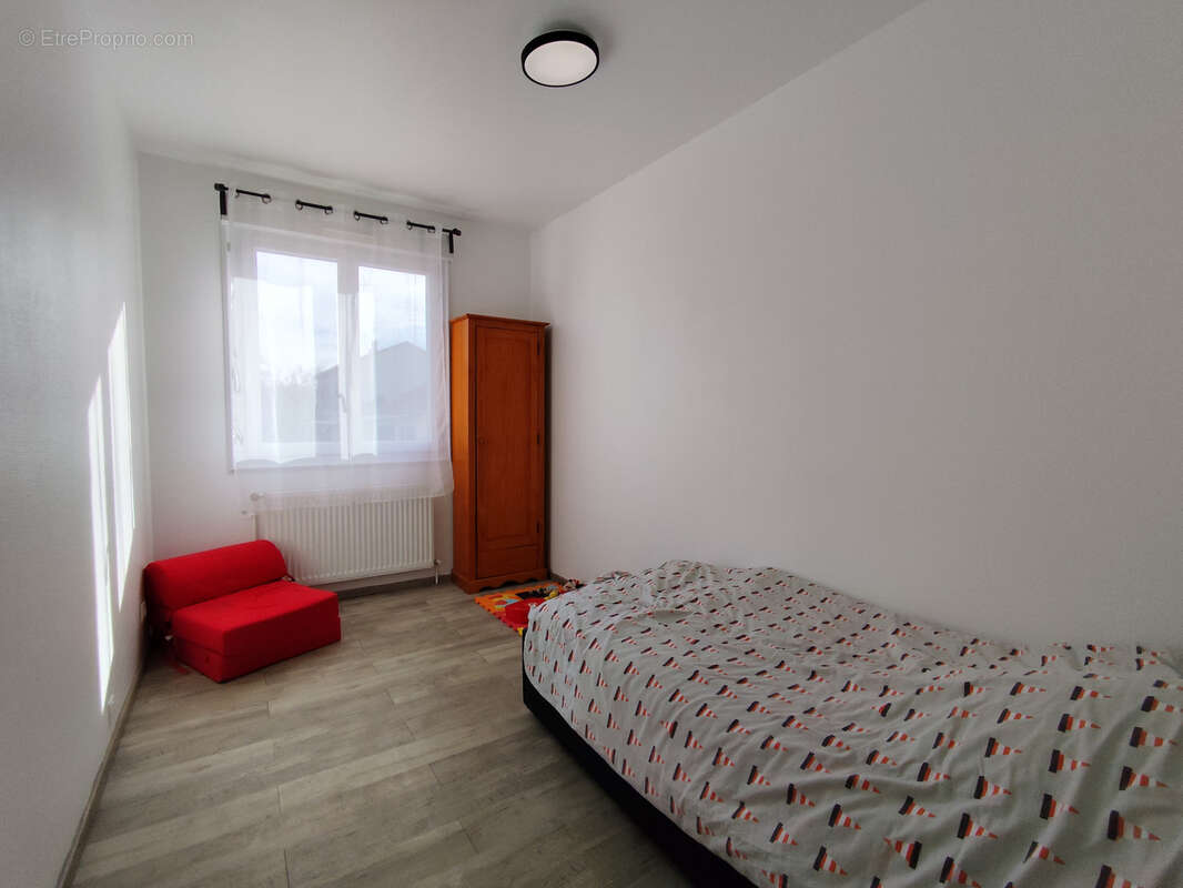 Maison à JAUNAY-CLAN