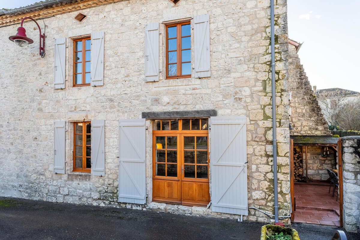Maison de village avec jardin - photo 2