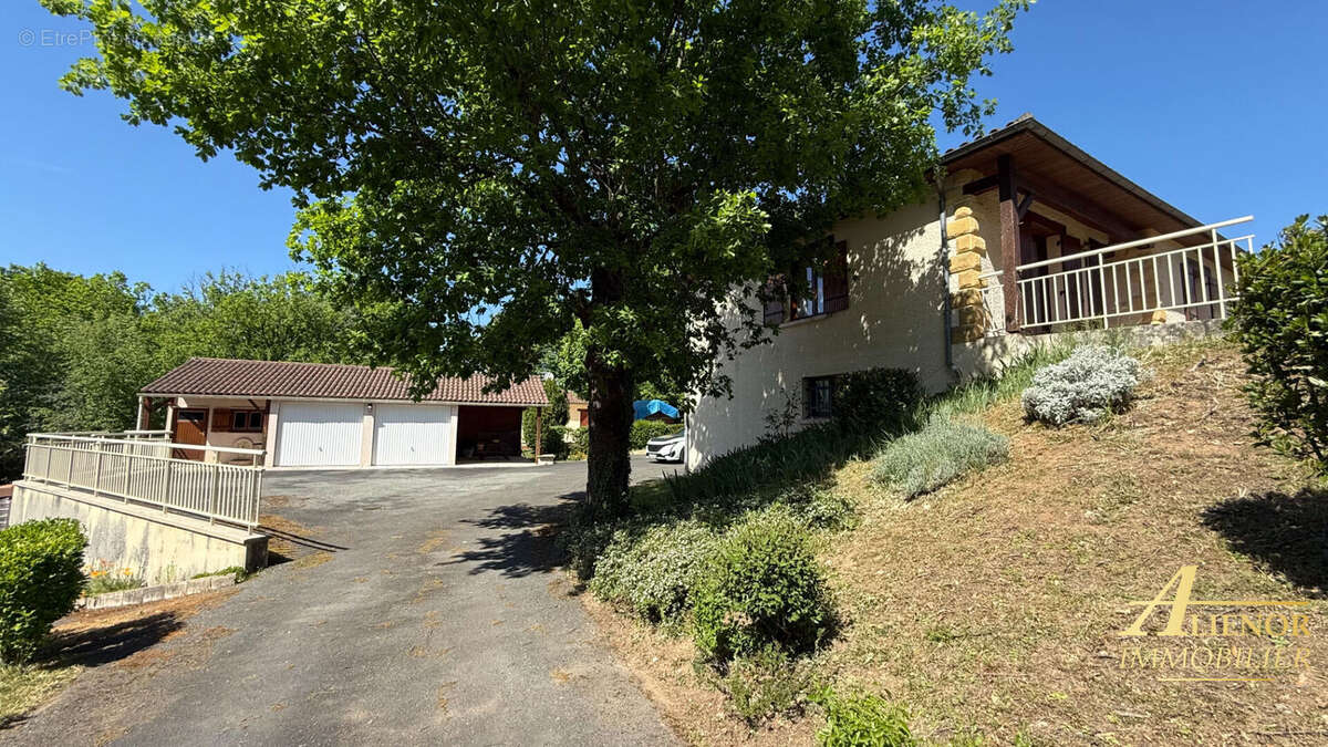 Boulazac - Maison familiale 179 m² avec jardin clos - photo 4