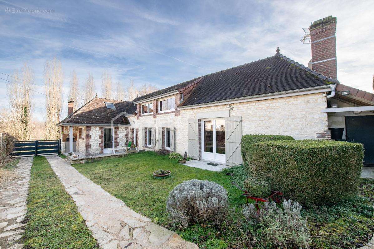 Maison à ERVY-LE-CHATEL