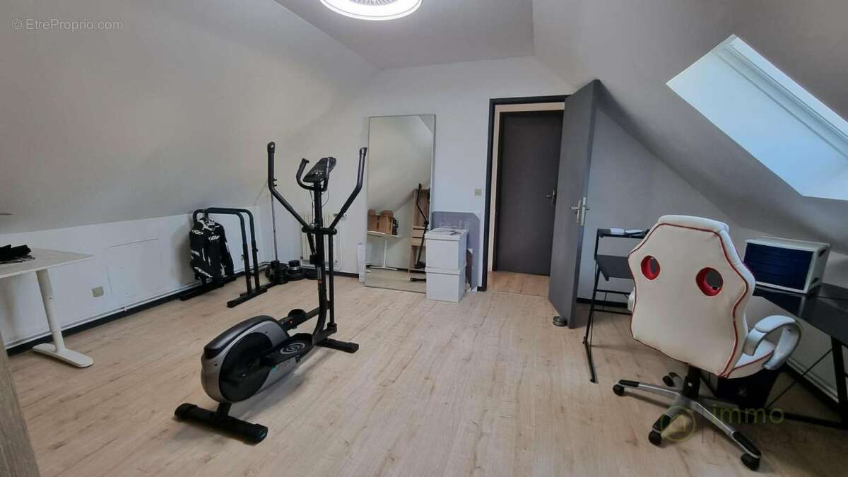 Maison 107 m² à Etelfay  - photo 8