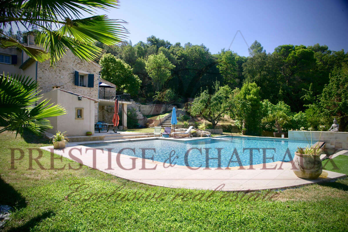 Maison à PIOLENC