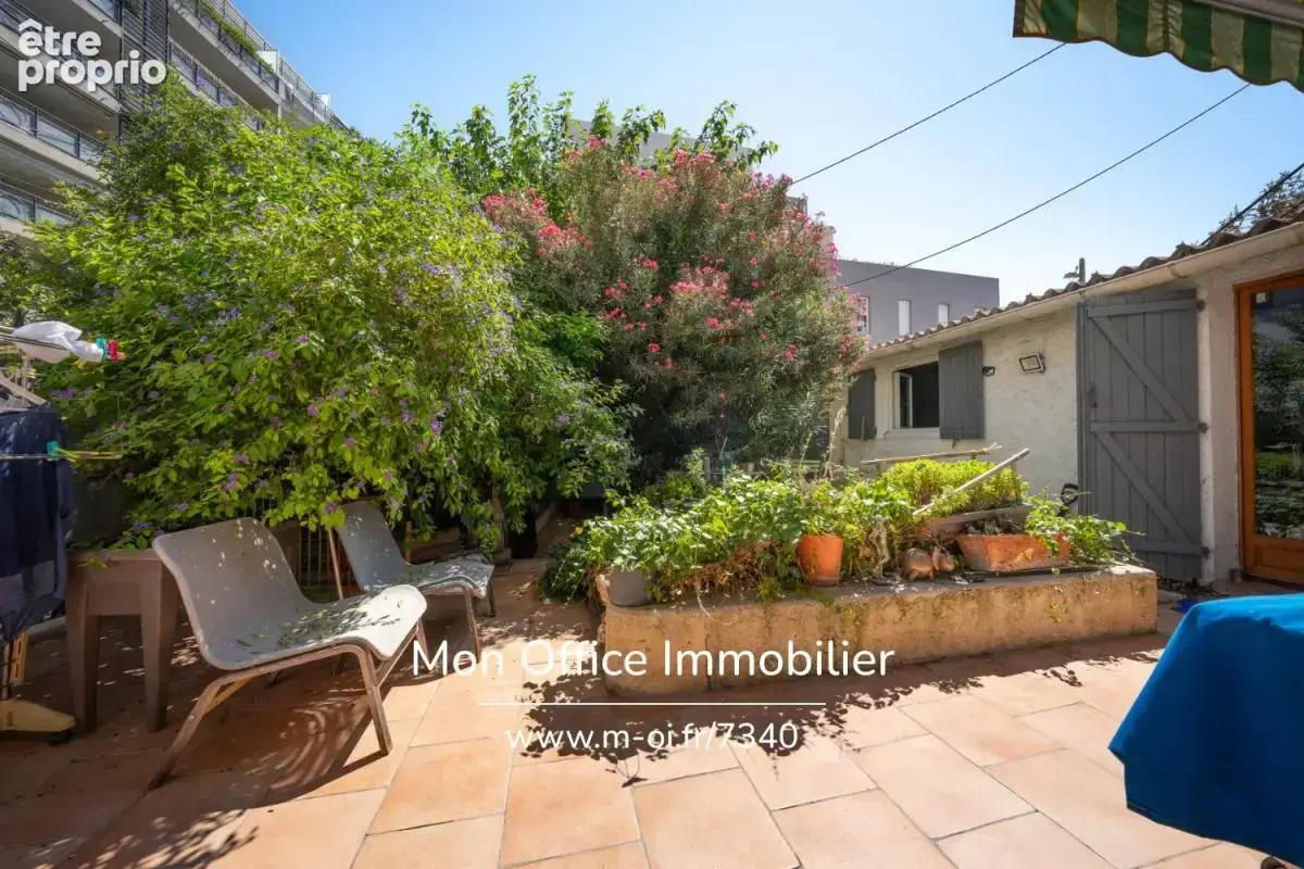 Référence : 7340-MCO - Exclusivité — Immeuble de rapport composé de 4 appartements et une  maison , avec jardin extérieur et sta - photo 14