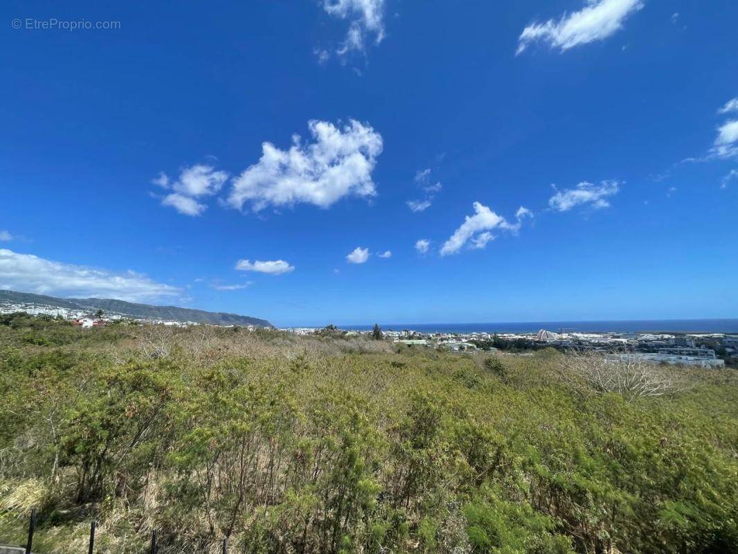 Appartement à SAINT-DENIS