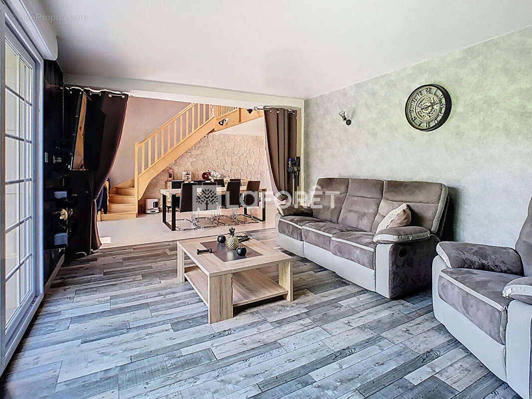 Maison à LES ISLETTES