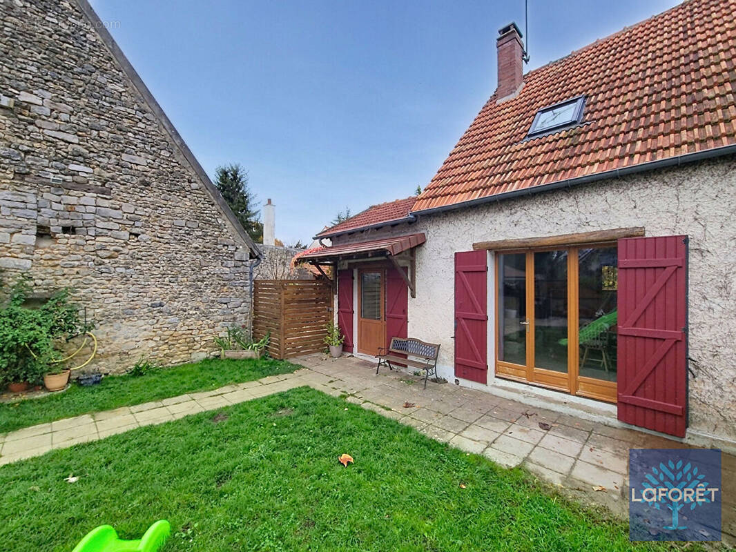 Maison à MORIGNY-CHAMPIGNY