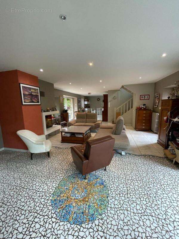 Maison à SAINT-JOUAN-DES-GUERETS