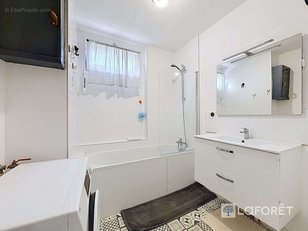 Appartement à CHAMPAGNE-AU-MONT-D'OR