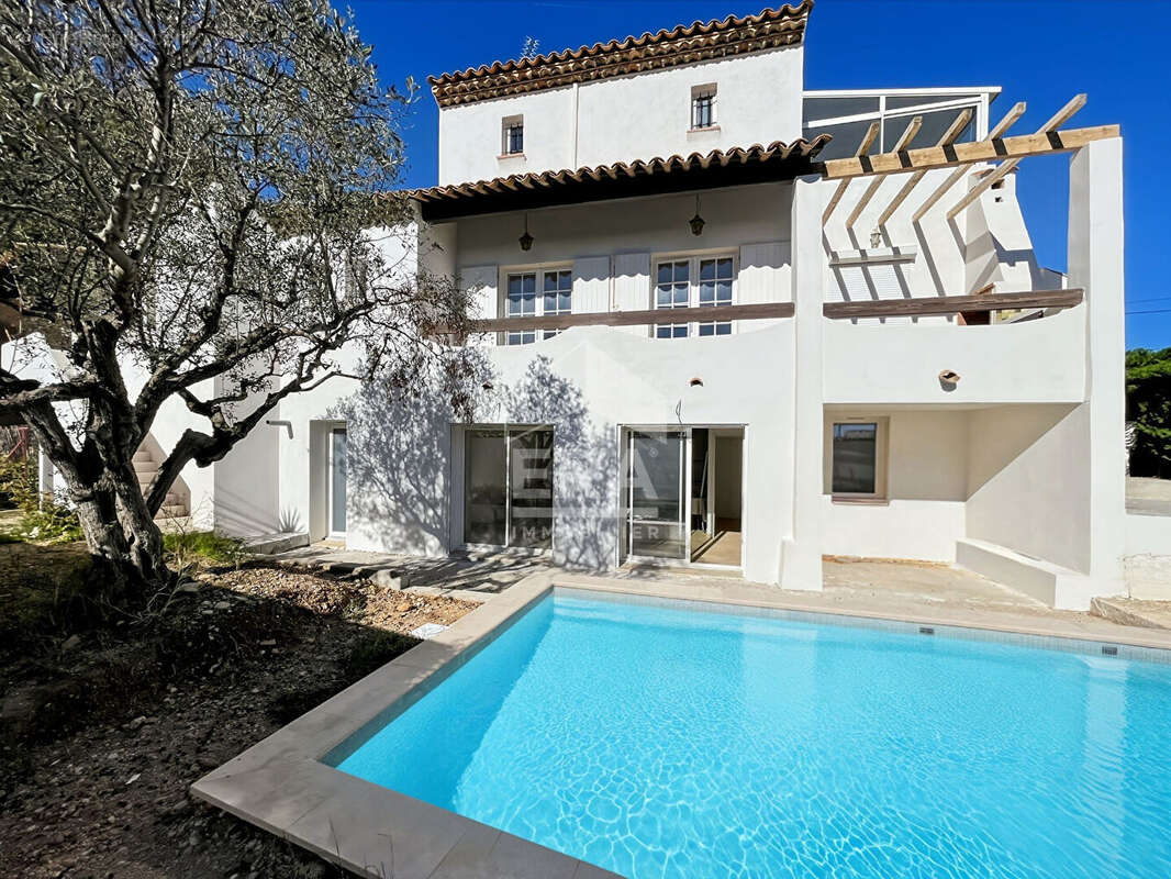 Maison à CARRY-LE-ROUET