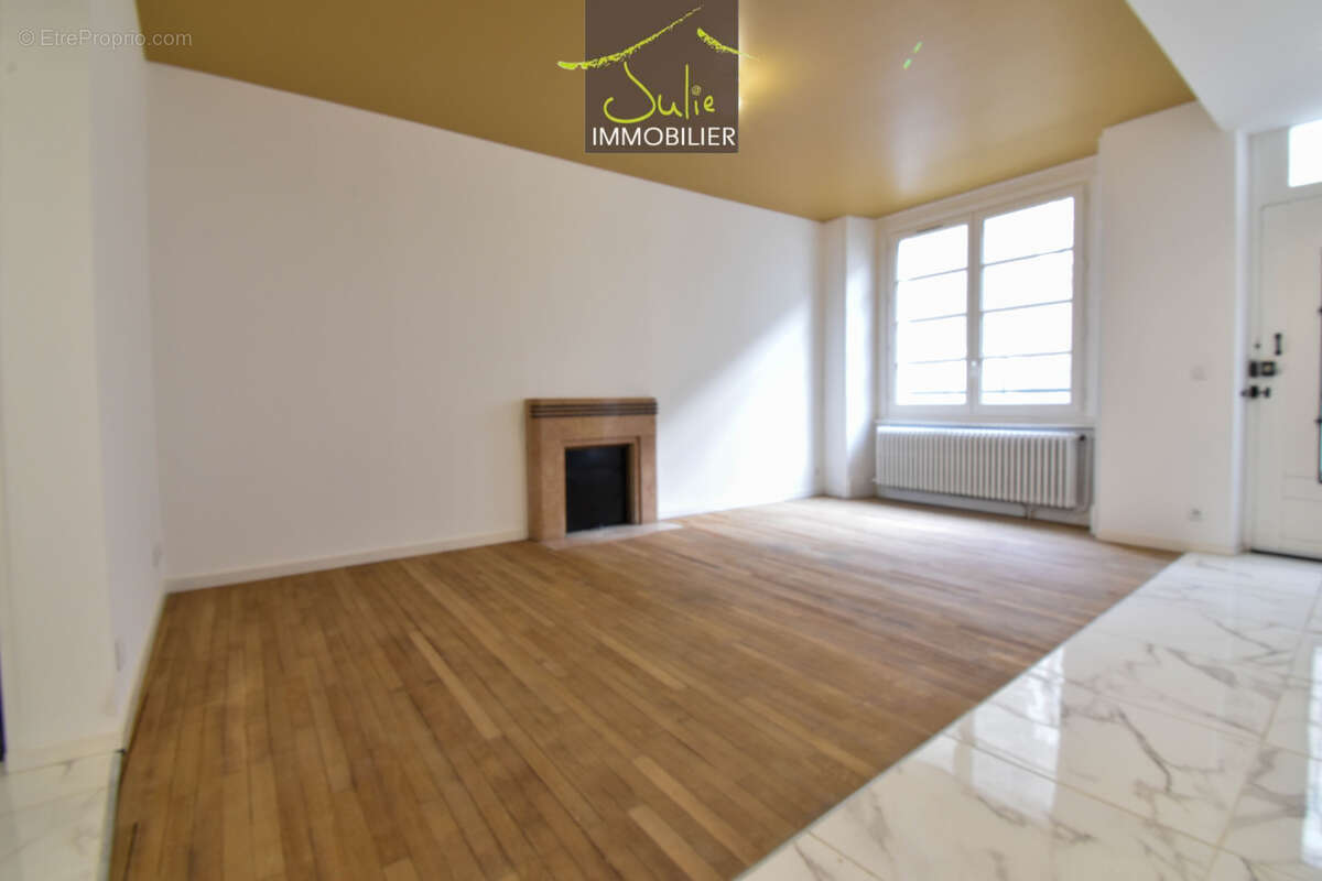 Maison à MAULEON