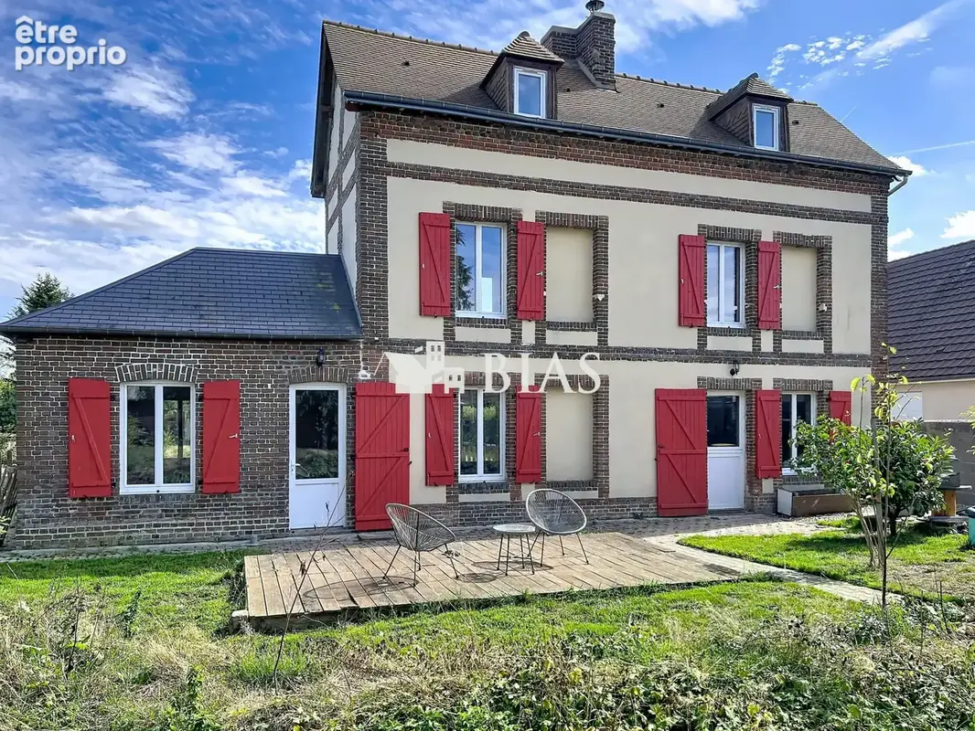 Maison à MENNEVAL