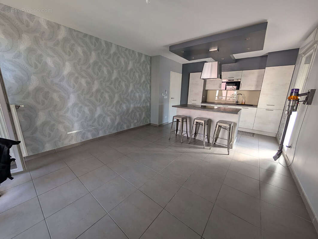 Appartement à SAINT-PRIEST