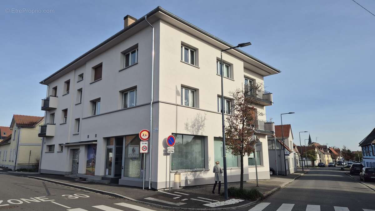 Commerce à SCHWEIGHOUSE-SUR-MODER