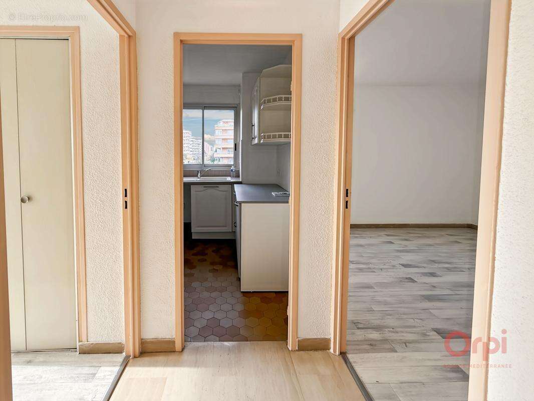 Appartement à FREJUS