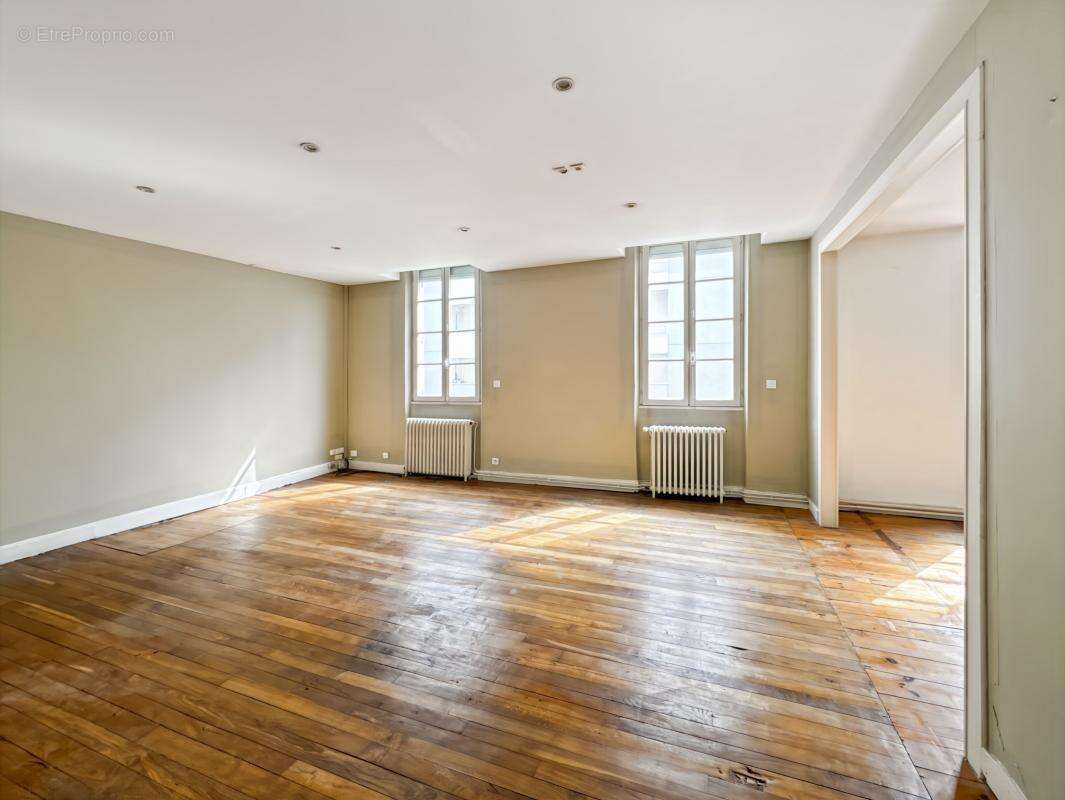 À VENDRE – Appartement de caractère de 130 m² – Centre-ville de Périgueux - photo 11