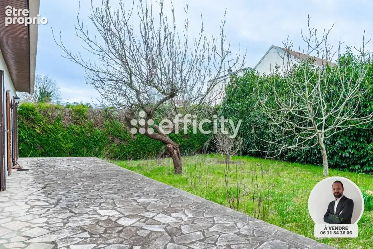 Maison 6 pièces 265 m² à vendre à Villeneuve-Le-Roi (94290) - photo 14