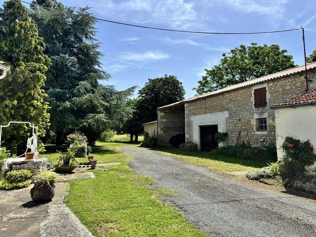 Maison à SAINT-ANDRE-DE-LIDON