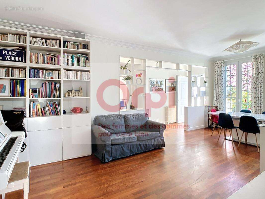 Maison à ISSY-LES-MOULINEAUX