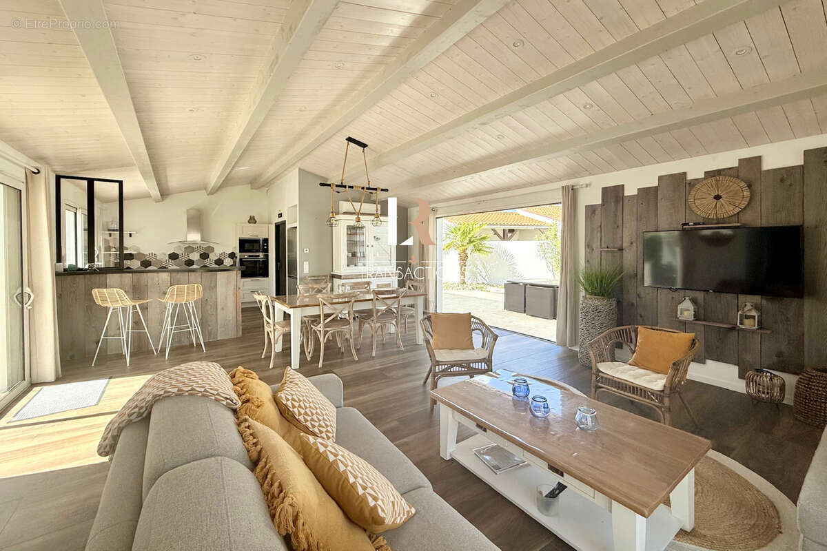 Maison à SAINT-MARTIN-DE-RE