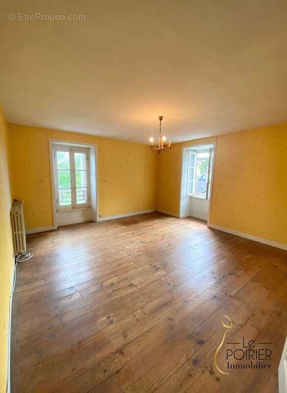 Appartement à LAMBALLE