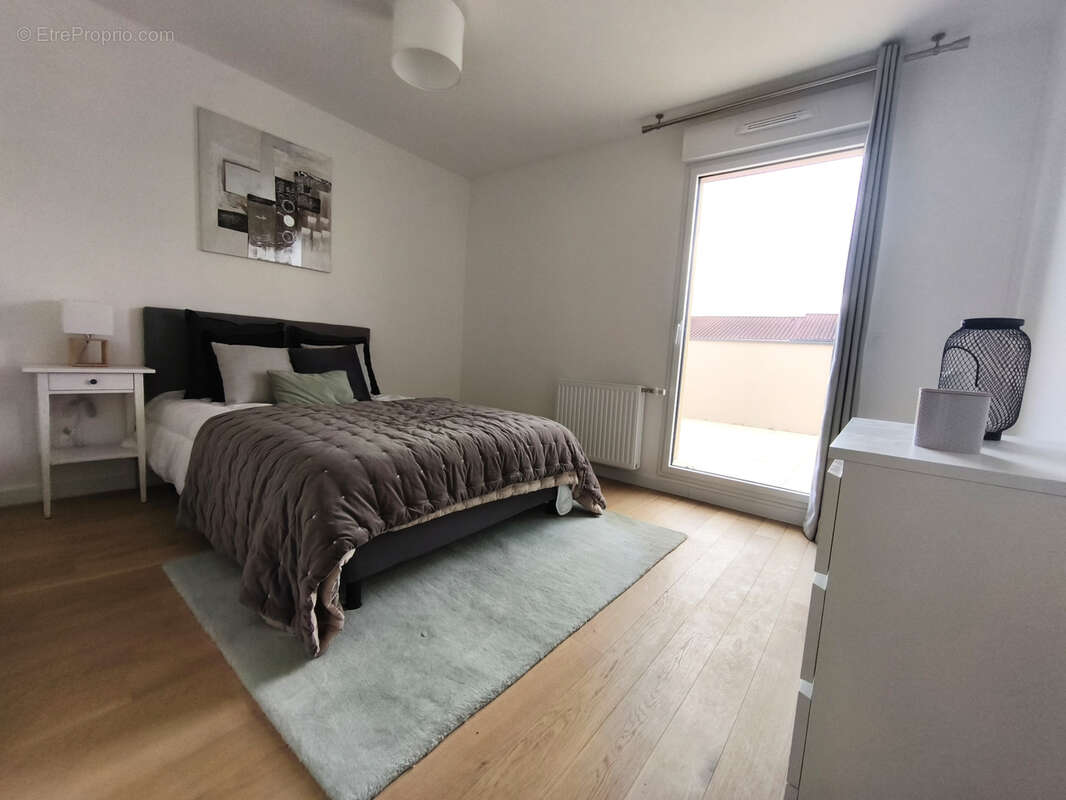 Appartement à CRAPONNE