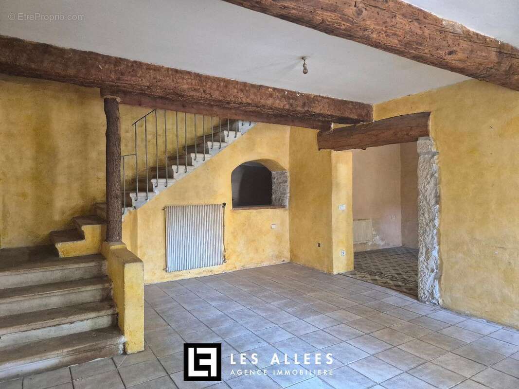 Maison à SAINT-GERVAIS-SUR-ROUBION