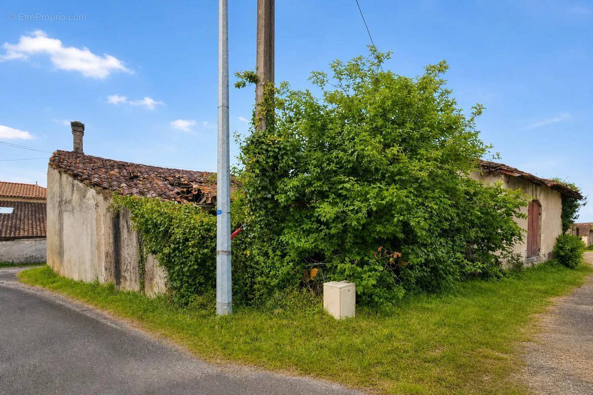 Maison à EYRANS