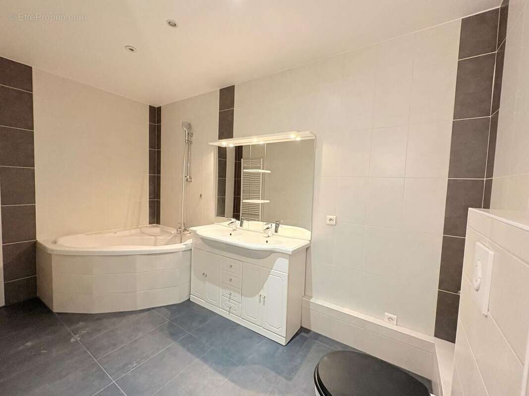 Appartement 93 m² à Gerardmer  - photo 3