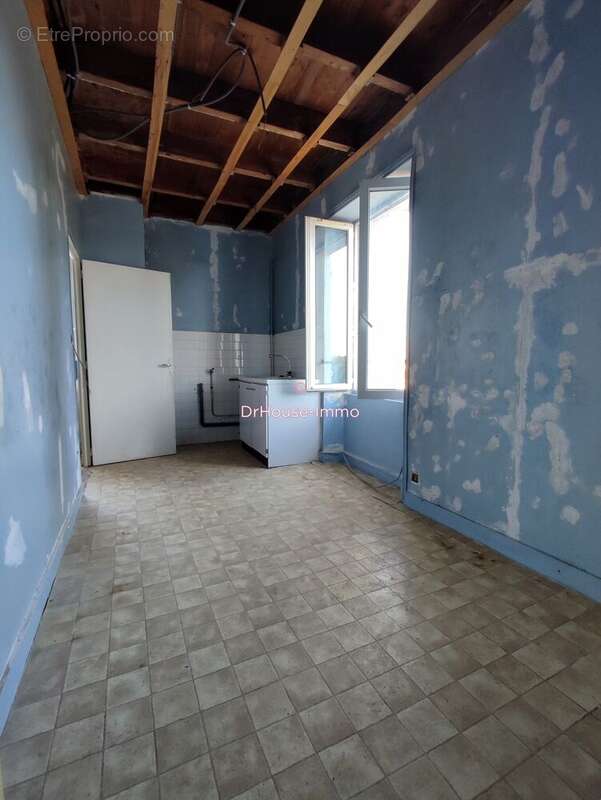 Appartement à BUSSIERE-POITEVINE