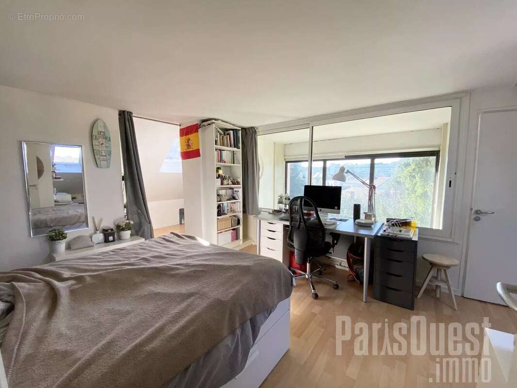 Appartement à VILLE-D'AVRAY