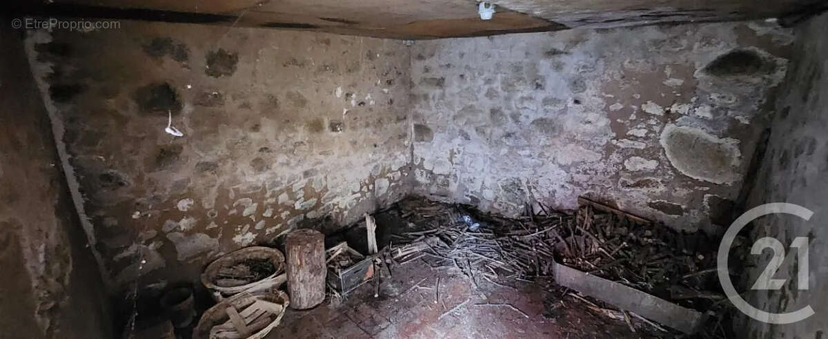 Maison à DUN-SUR-GRANDRY