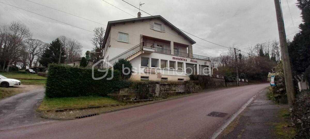 Maison à FAYL-BILLOT