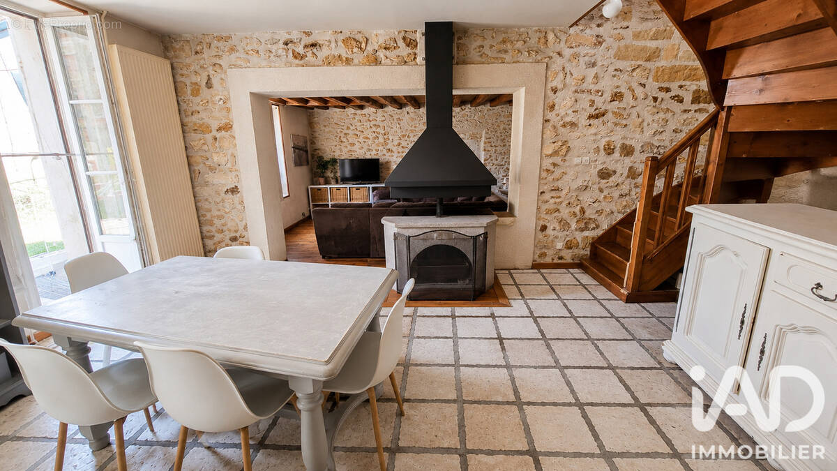 Photo 1 - Maison à SAMOIS-SUR-SEINE