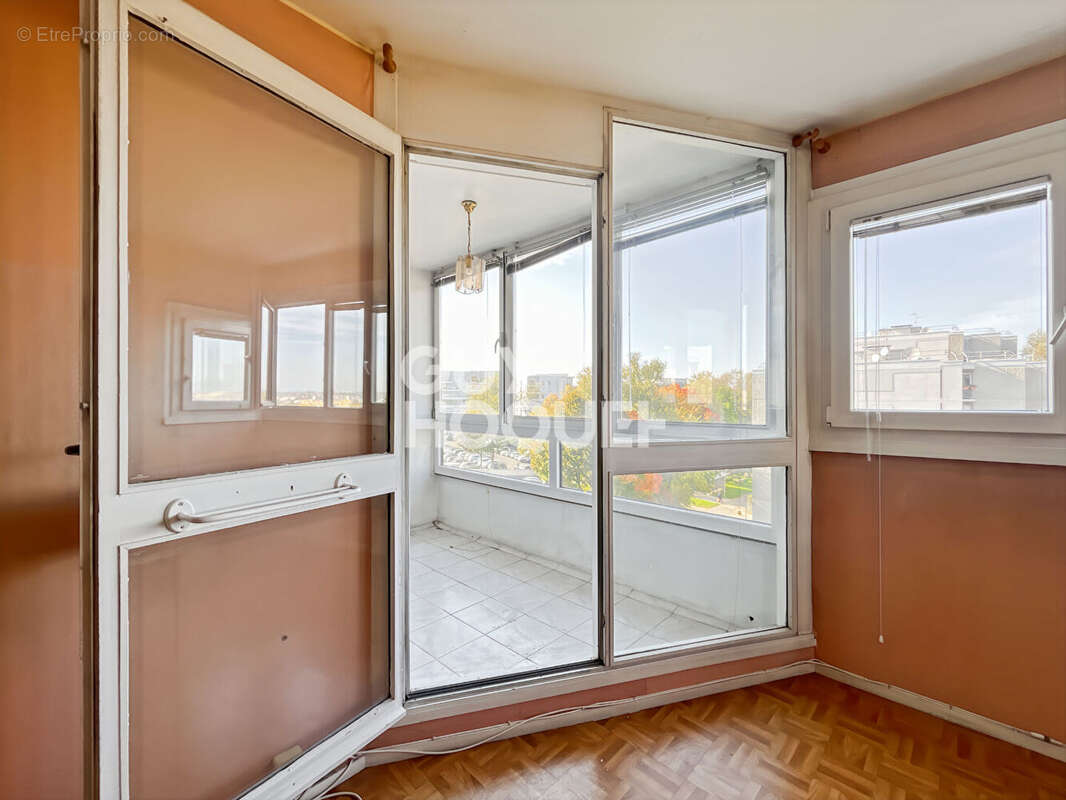 Appartement à CHAMPS-SUR-MARNE