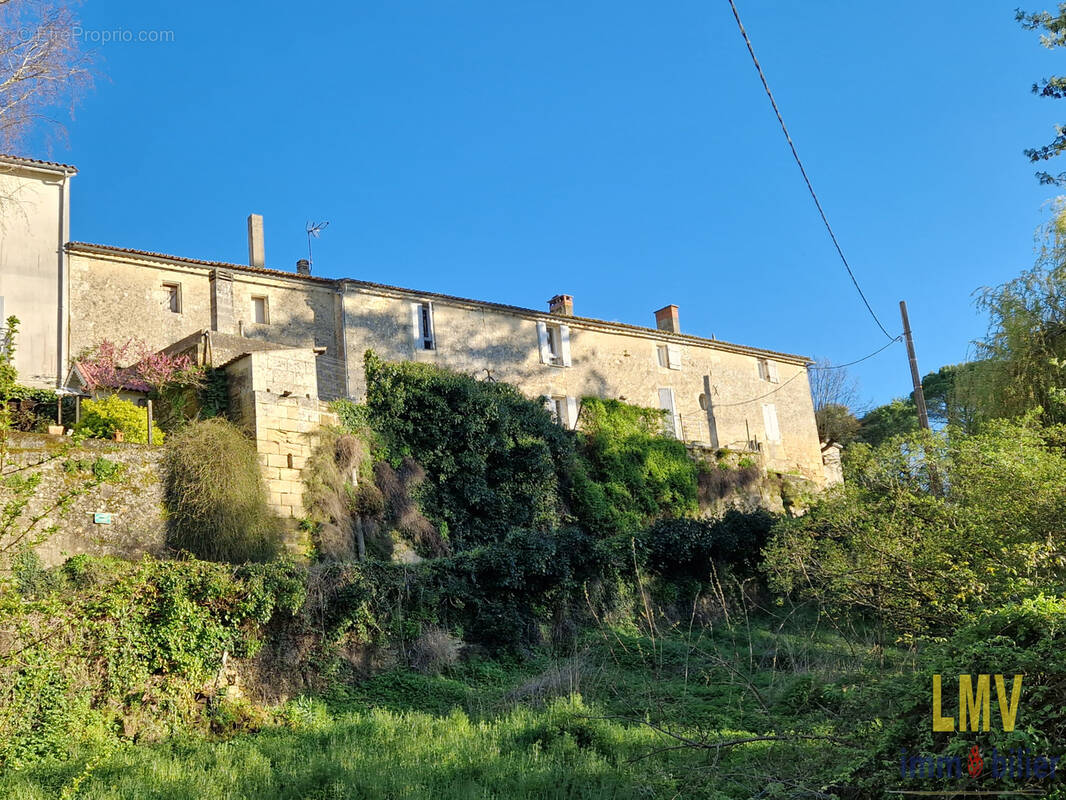 Maison à RAUZAN
