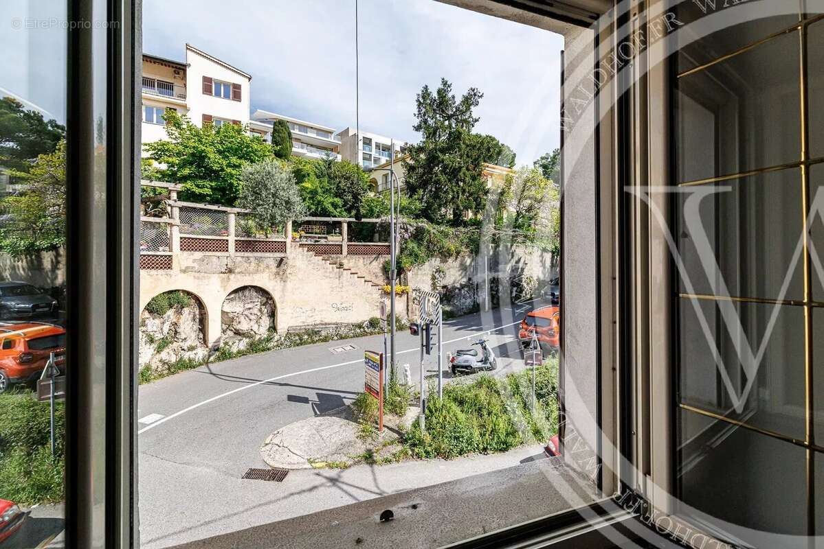 Appartement à LA TURBIE