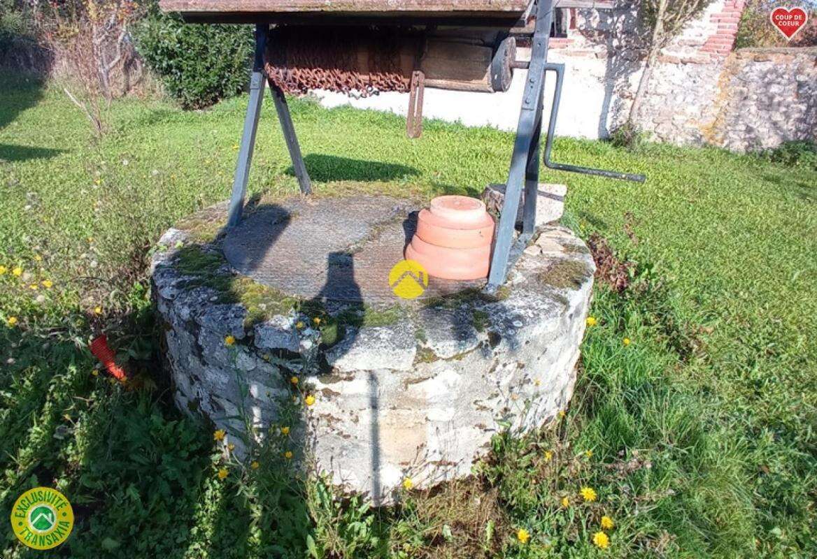 Maison à BELLENAVES