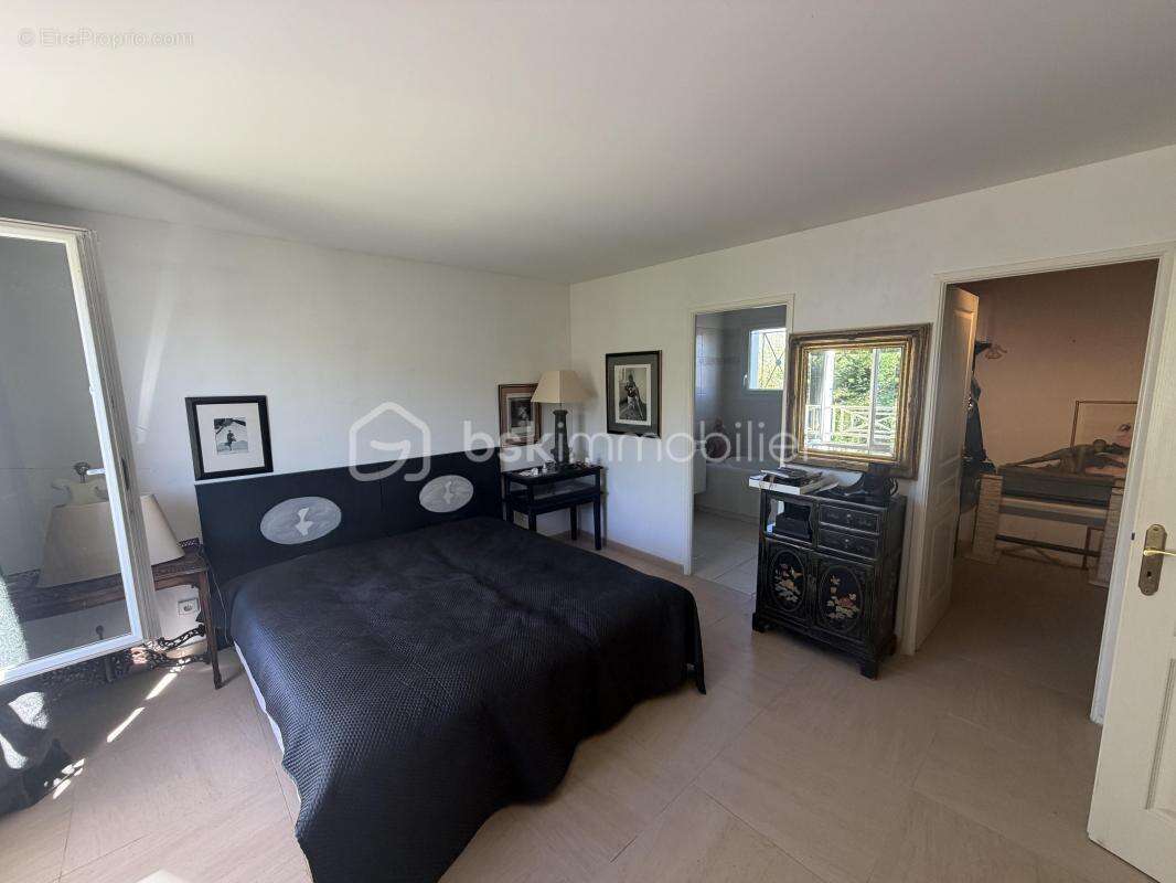 Maison à MAGNY-LE-HONGRE