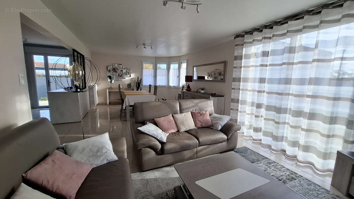 Maison à SAINT-HILAIRE-DE-RIEZ