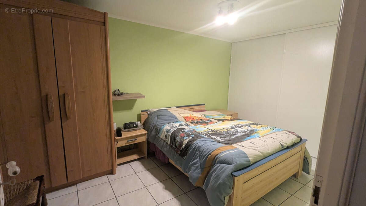 Chambre 1 - Maison à SAINT-BONNET-EN-BRESSE