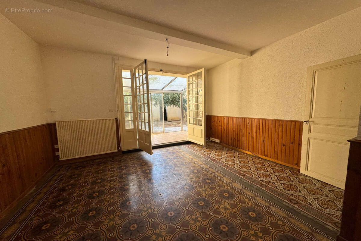 Maison à LEZIGNAN-CORBIERES