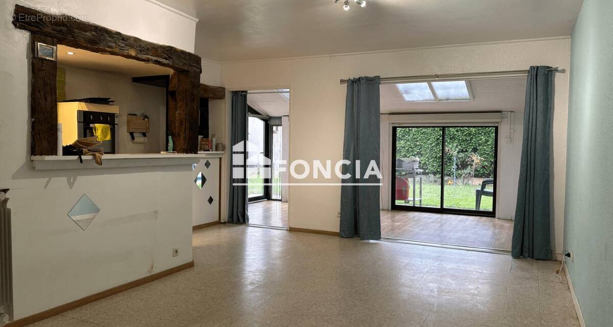 Maison à ROMANS-SUR-ISERE