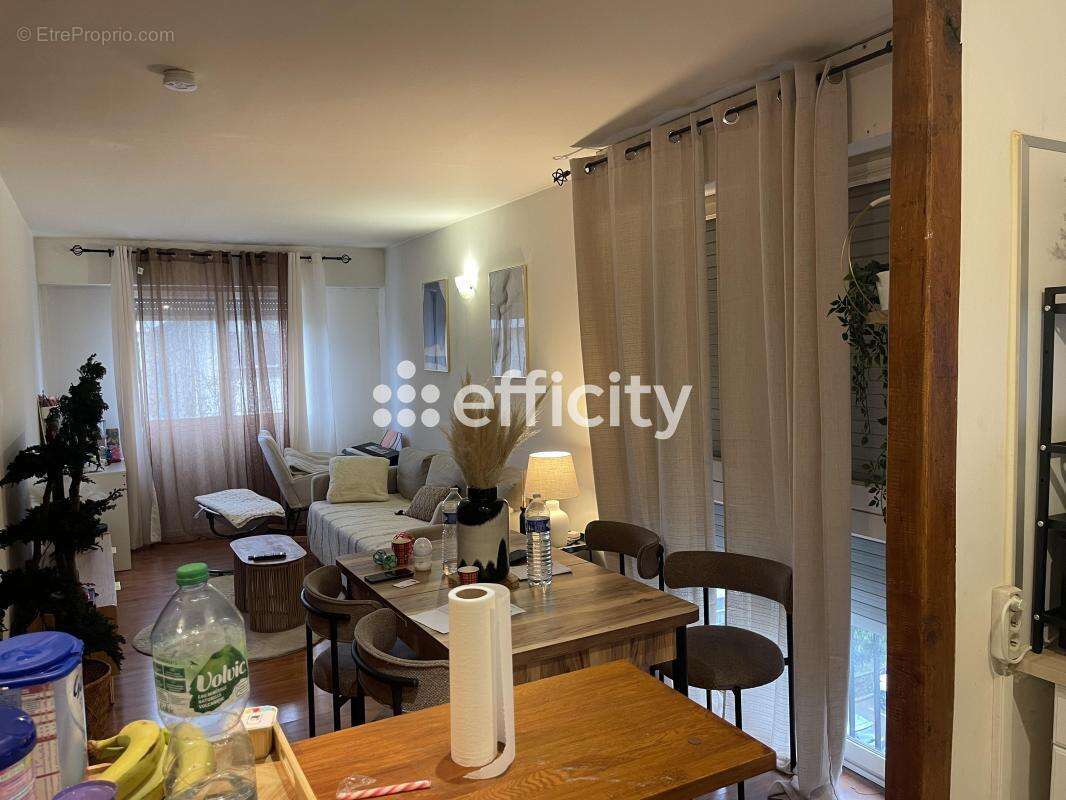 Appartement à GRIGNY