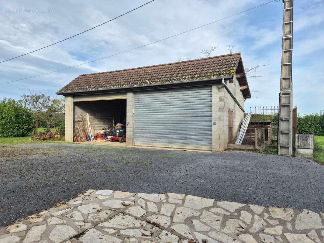 Photo 8 - Maison à BEAULON