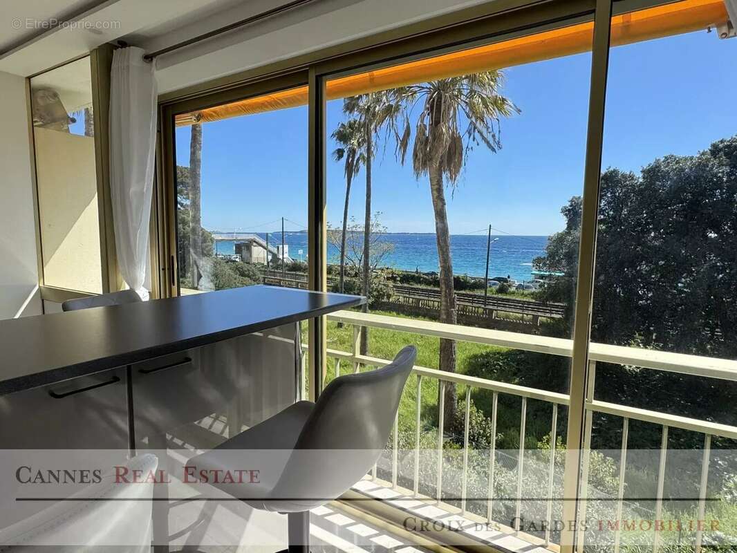 CANNES – Exceptionnel 2 pièces en première ligne mer - photo 6