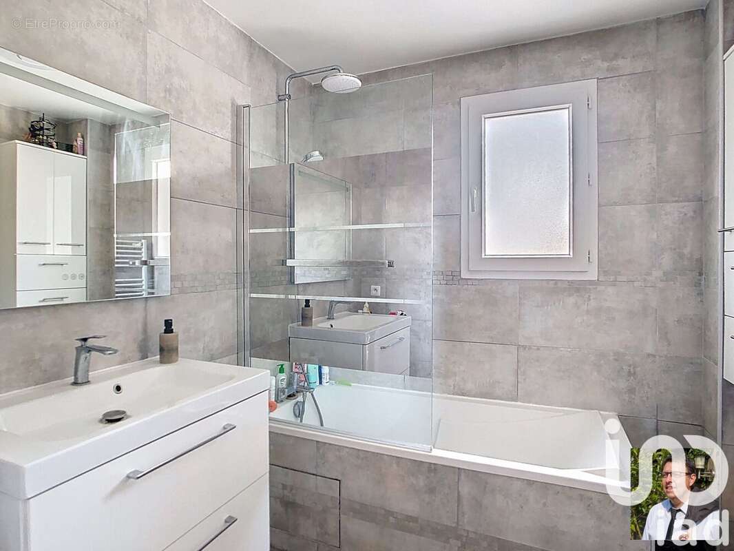 Photo 6 - Maison à VILLENEUVE-LE-ROI