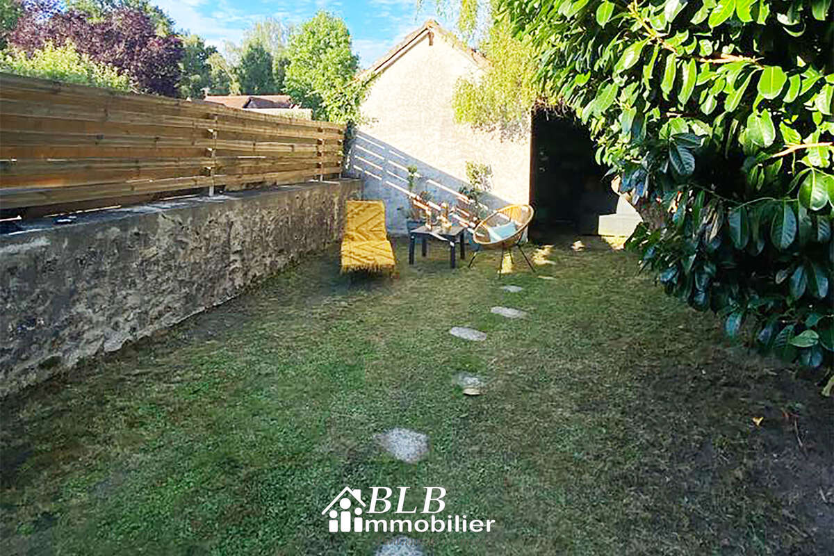 Maison à LE PERRAY-EN-YVELINES