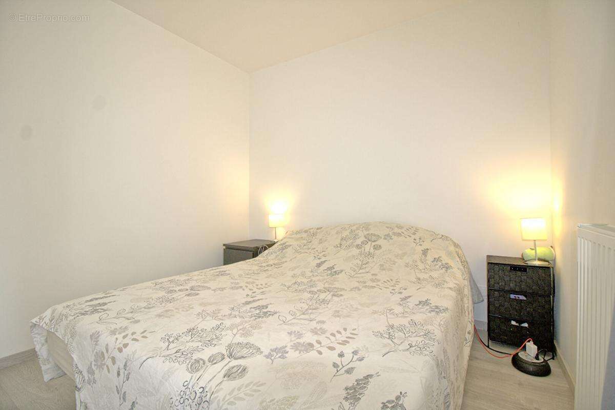 Appartement à AVRILLE